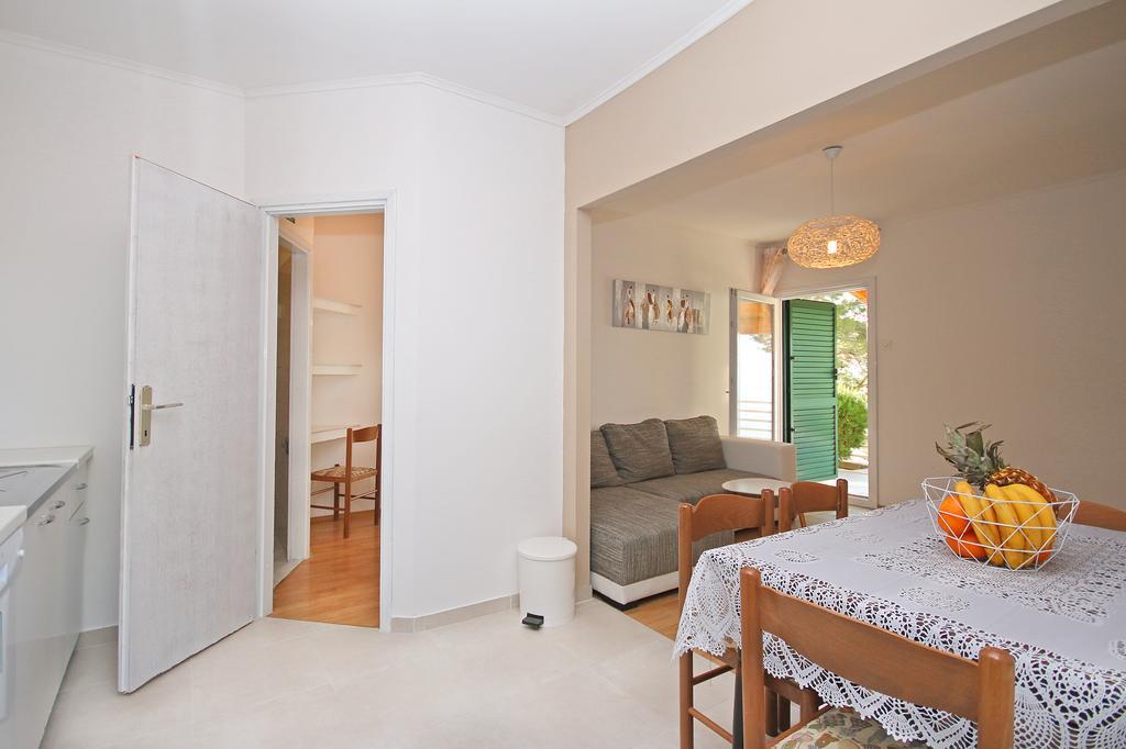Brela Beach House Esterno foto